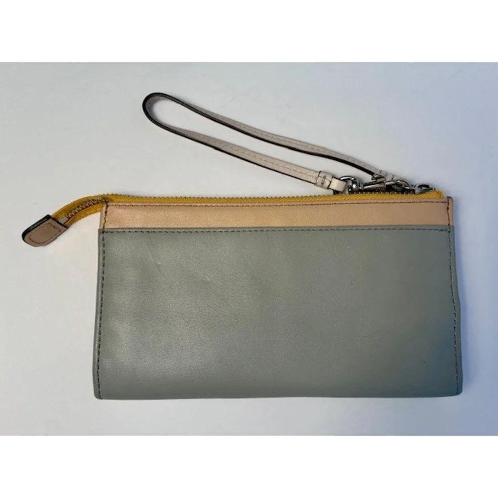 Coach Colorblock Leather Wristlet Grey Beige Yellow‎ Zip Top Clutch Wallet